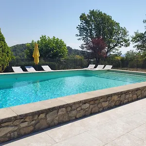 6 Personnes Dans Grand Domaine Provençal Villeneuve (Alpes-de-Haute-Provence)